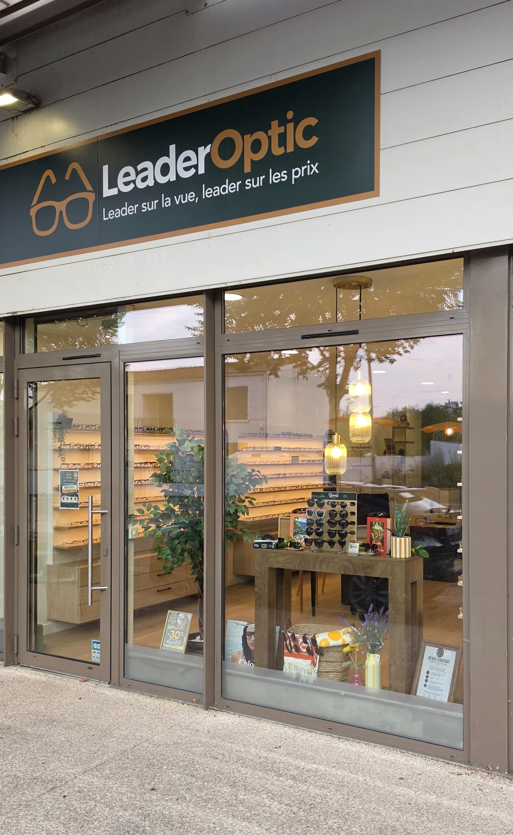 Vue de la boutique Leader Optic - Photo 5